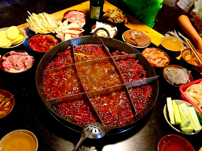 重庆和成都的火锅有什么区别,为什么都说重庆火锅是正宗的